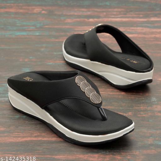Modern Graceful Women Flipflops & Slippers