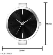 New Fancy Solid Dial Attractive Metal Chain  Analog Watch for Women