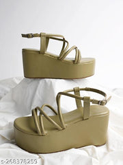 Shoetopia Women Green Platforms Heels
