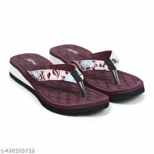 Skytrap Women Maroon Nubuck Slippers Flipflop