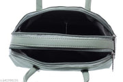 women hand purse