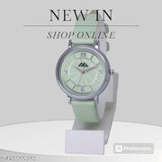 Best Quality Ethnic Dial Designer Gorgeous Round Dial Analog Watches for Women