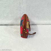 D shape clutch
