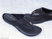 Flexible Woman Black Flat