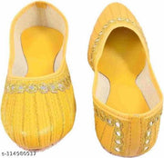Fabulous Women Juttis & Mojaris