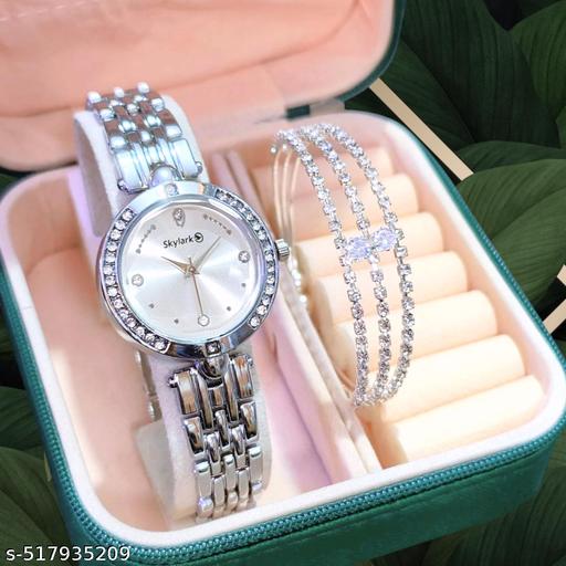 Classy New Arrival Stylish Attractive Ethnic Silver Bracelet Look Analog Watch for Girls & women watch