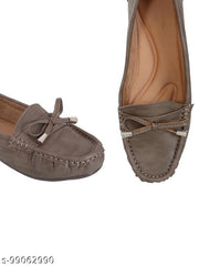 Yepplo Classic Women Women Loafers & Moccassins