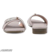 25 whol saler trendy women.s flats