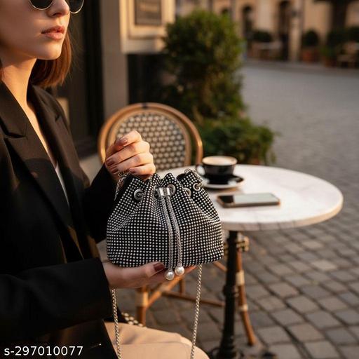 Fantastiqo Luxury Rhinestone Bucket Sling Bag for Women – Sparkling Evening Shoulder Purse with Silver Chain