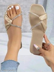 Gorgeous Women Golden Flats