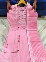 Aakarsha Ensemble Kurtis