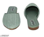 Trendy Women Juttis & Mojaris