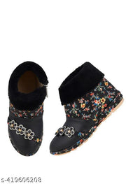 Girls sandals