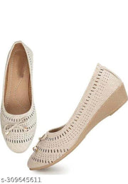 MAHI & LOOKS Stylish cream women For bellies (CREAM)