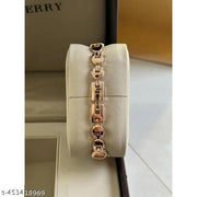 New latested Women Attaractive Diamond Watch