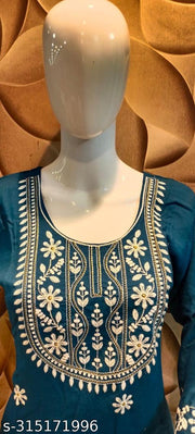 Women white buety kurti