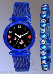 Luxury Studded Color New Mesh Magnet Buckle Starry sky Quartz Sparkling Magnetic Strap Magnet watch Red Girls and Women.