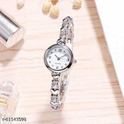 New Cosmic Bracelet Type Belt Small Dial Metal Analog Watches for Women