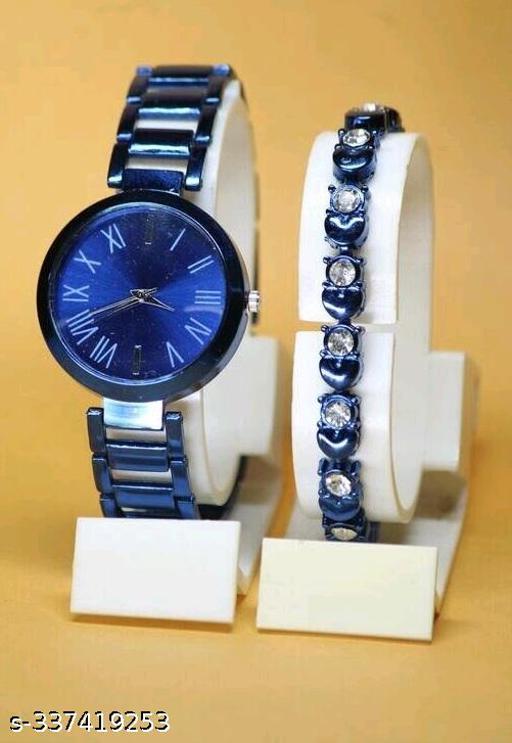 Premium Quality Round Dial Fancy Metal Belt Analog Watch with Heart Designer Diamond Bracelet for Women