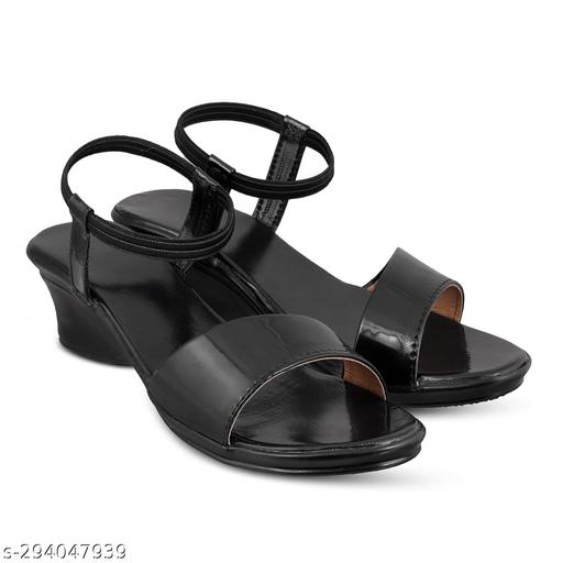 Sahni Traders Women Black Heels Sandal