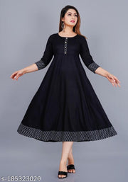Trendy Women's Solid Printed Round Flared Kurti (Black)