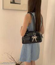 Black Double Pocket Decor Shoulder Bucket Bag With Pearl Keychain For Women