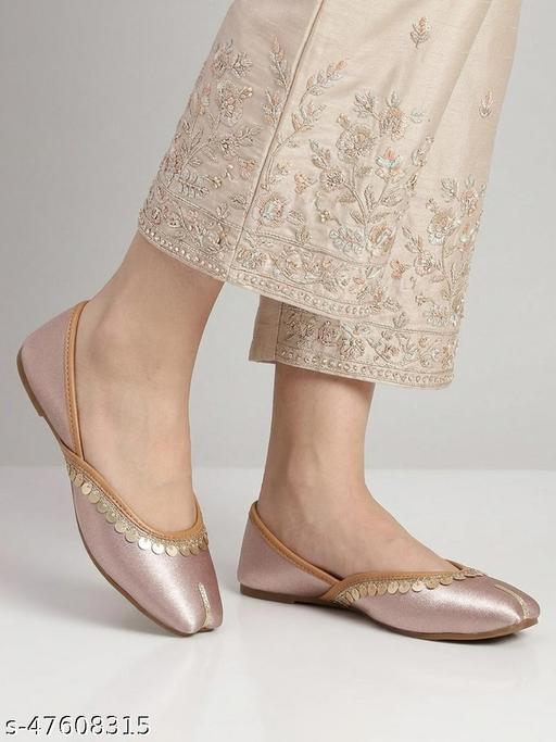 Yepplo  Women  Punjabi Juttis & Mojaris