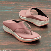 Latest Fashionable Women Flipflops & Slippers