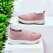 KID'S STYLISH WINTER SHOES /TRENDING SPORTS SHOES FOR CHILDREN