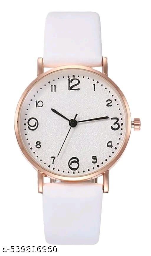 High Quality Round Dial Fancy Leather Belt Women Analog Watch