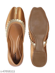 Yepplo Women  Punjabi Juttis & Mojaris