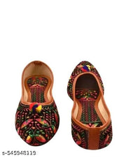 AA FASHION BLACK COLOR EMBROIDERED CASUAL WEAR ETHNIC WEAR JUTTIS FOR WOMEN AND GIRLS,ETHNIC WEAR, CASUAL WEAR, BRIDAL WEAR,DESIGNER JUTTIS,JUTTIS,MOJARIS,SANDAL,WOMEN FOOTWEAR