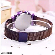 Diamond Dial with Latest Generation Black Magnet Belt Watch for Women