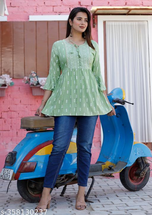 Girls Printed Rayon Short Kurta