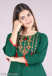 Women Embellished Viscose Rayon Anarkali Kurta