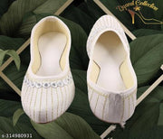 Fancy Women Juttis & Mojaris