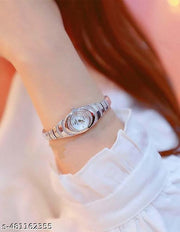 Fashion New Silver Chain and Silver Pearl Dial DB Small Analog Women's & Girl's Watch