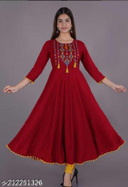 Women Embellished Viscose Rayon Anarkali Kurta