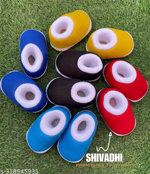 BOOTIES Baby Shoes, Baby Shoes for Boy's and Girl's Canvas with Anti-Slip Sole Great quality of Pair BABY INFANT SHOES & BOOTIES