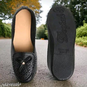 beautifull and stylish mojri for women  & girls