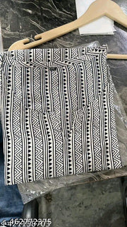 Girls Trending Rayon Printed Short Kurti