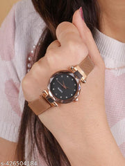 New Magnetic Strap Black Dial Analog Wrist Watch for Women's and Gilr's