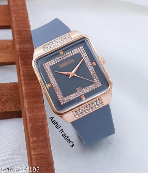 New trand square shape diamond case disign rubber strap analog watch for girls