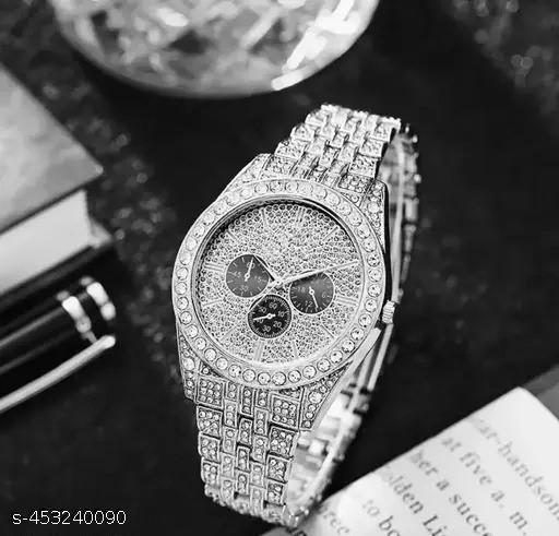 New Trending Analog Gold Round Diamond Chronograph Unisex Analoge Watch