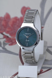 Unique and attractive solid round dail high quality stainless steel chain watches for girls and women