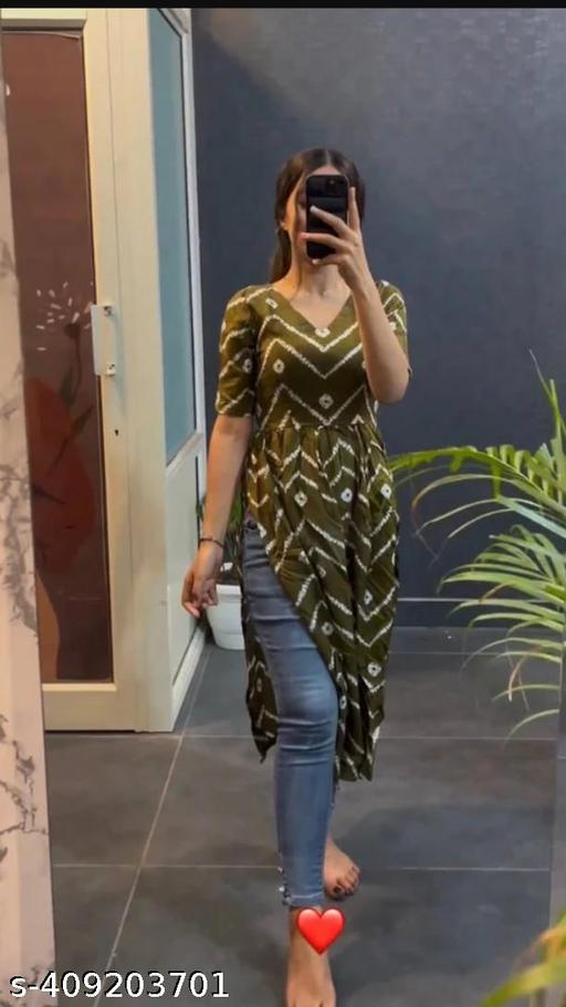 V-Neck NAIRA KURTA FOR WOMEN PARTY WEAR