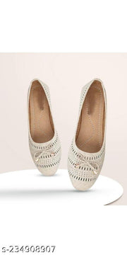 STYLISH BELLIES FOR WOMENS (Cream)