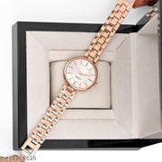 Attractive Colorful Metal Belt Analog Watches for Women