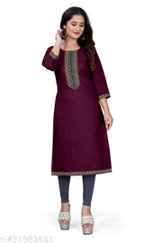 stylelist kurti with printed design
