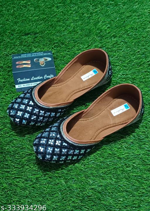 Stylish Women Juttis & Mojaris